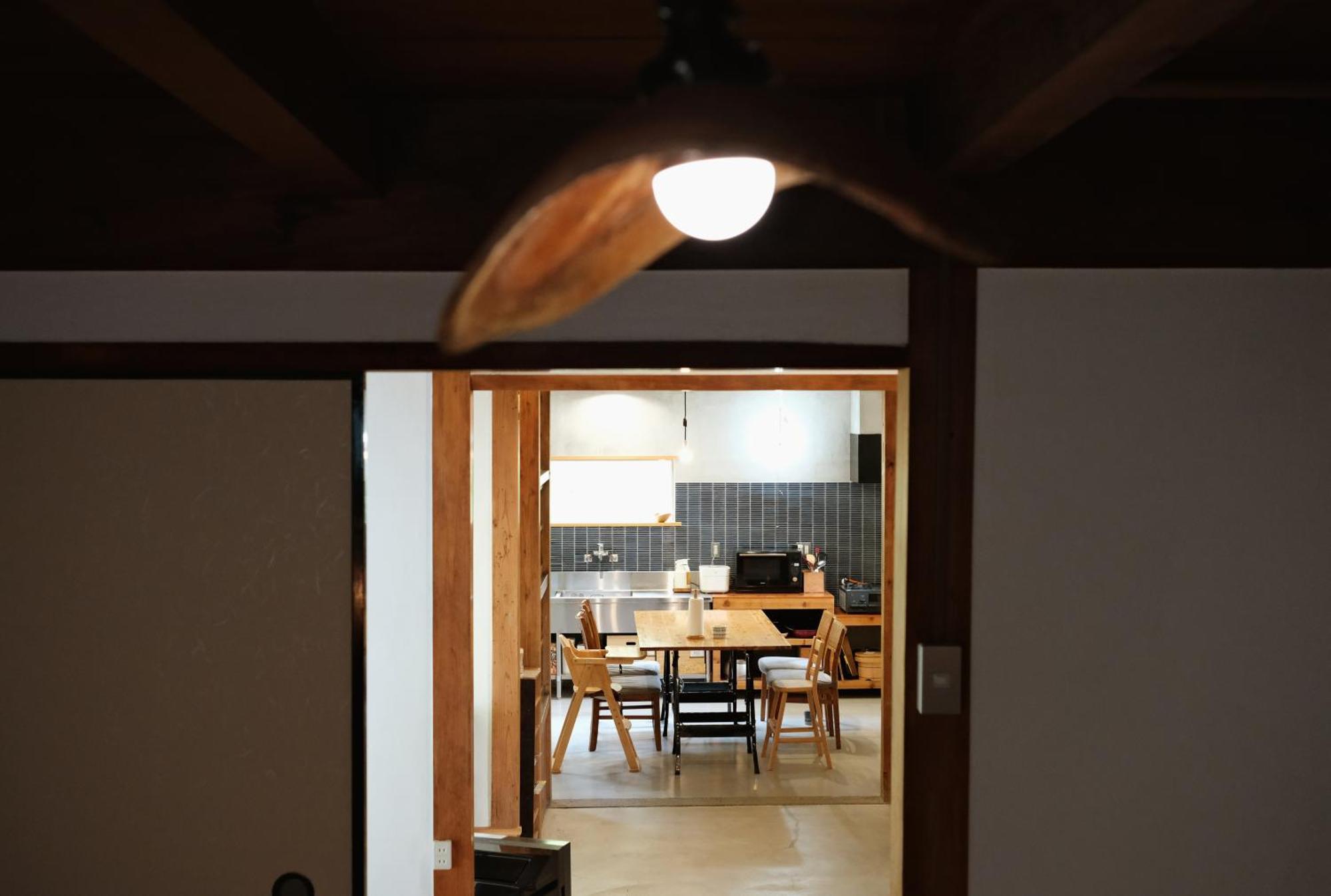 猫と図書館のある宿 草地家 Kusachike Minamiawaji Exterior photo